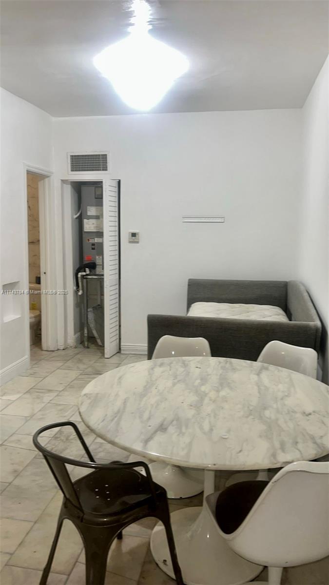 Rental Property at 1526 Pennsylvania Ave 3, Miami Beach, Miami-Dade County, Florida - Bedrooms: 1 
Bathrooms: 1  - $1,940 MO.