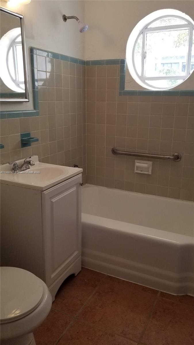 NORTH GATE - Residential Income