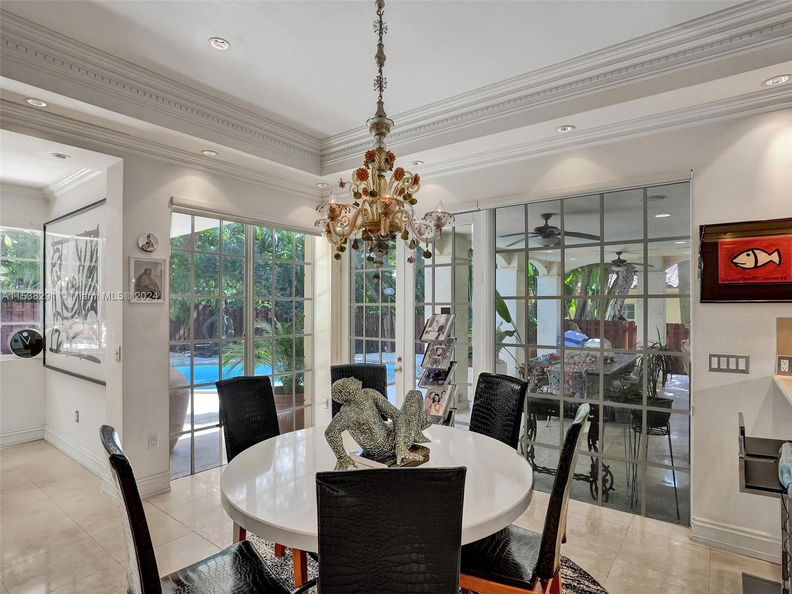 GOLDEN BEACH SEC E - Residential