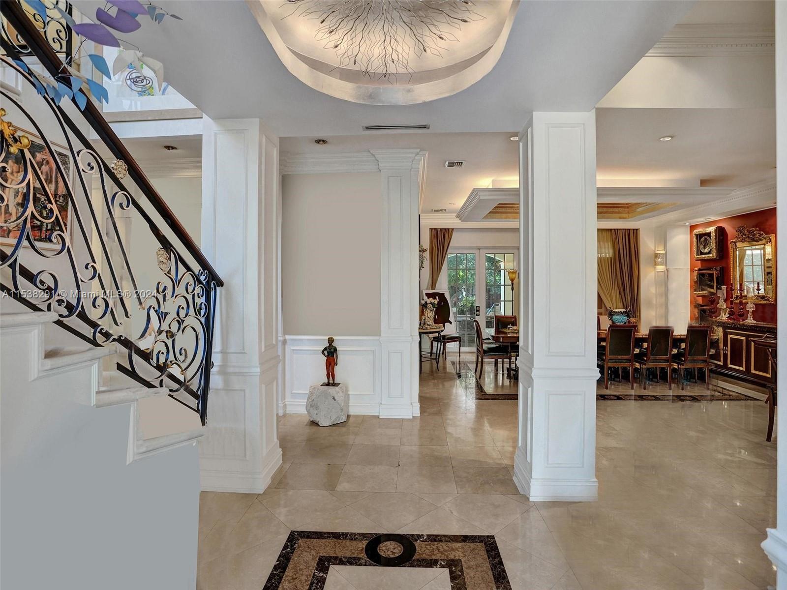 GOLDEN BEACH SEC E - Residential