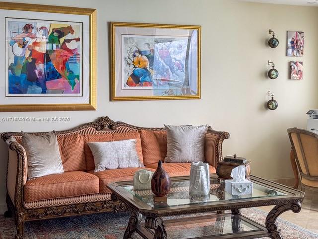 17875 Collins Ave 4303/04