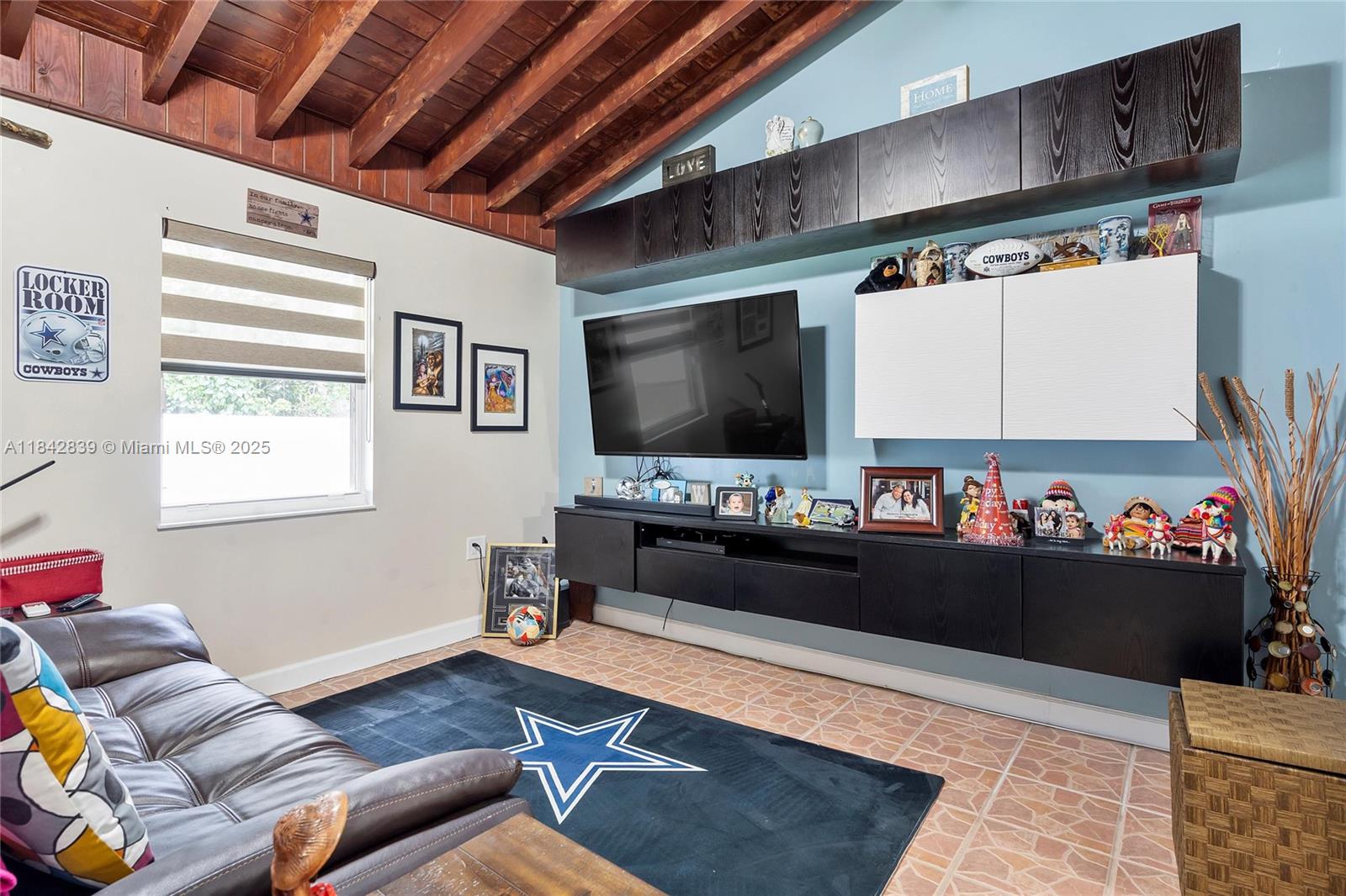 FLAMINGO ESTATES - Residential