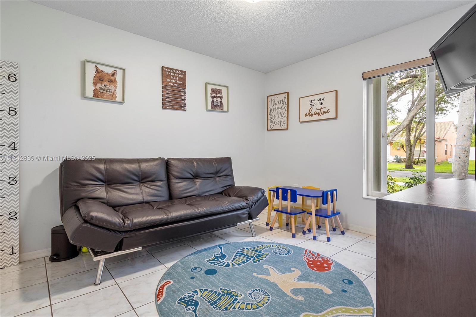 FLAMINGO ESTATES - Residential