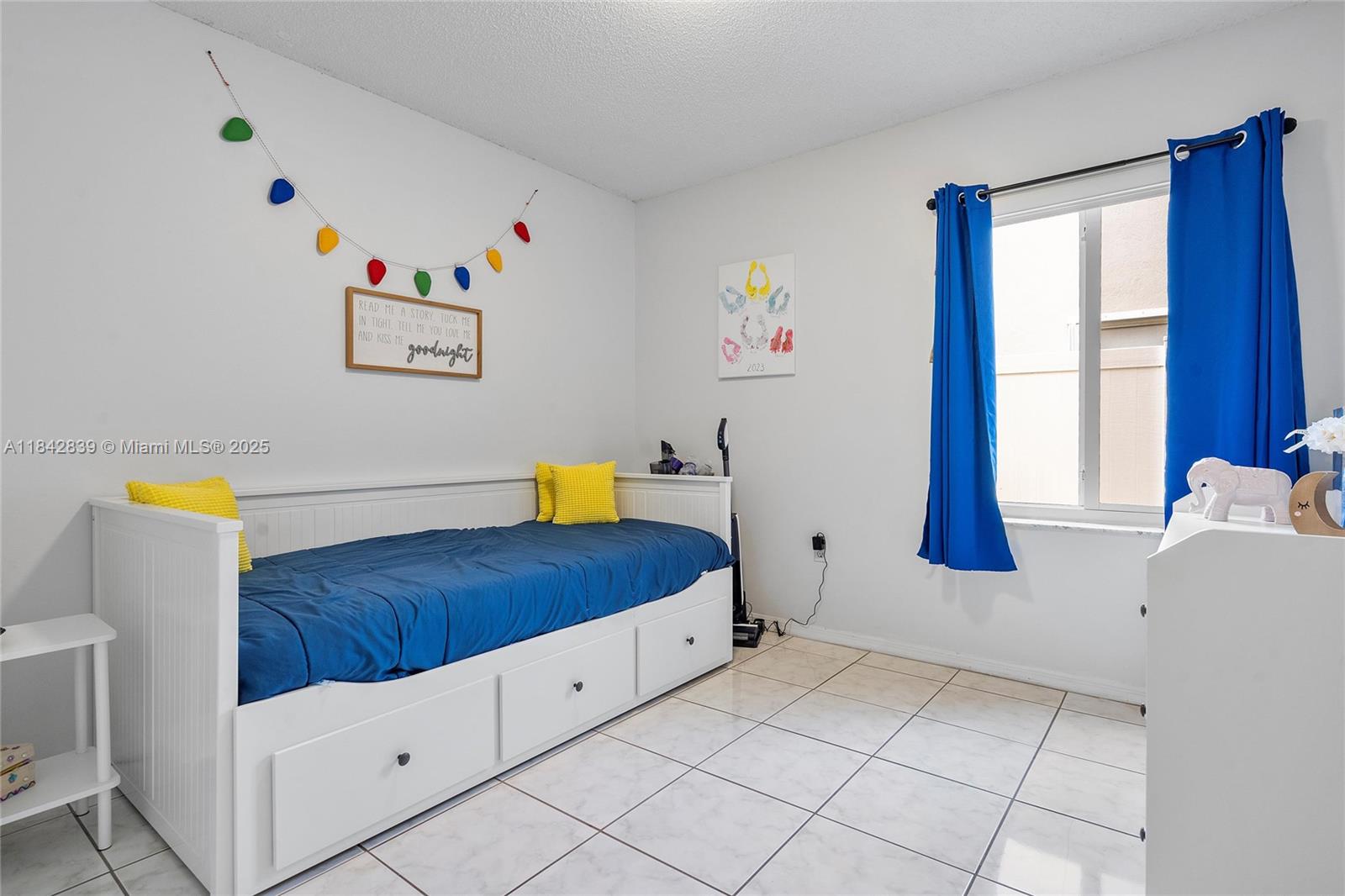 FLAMINGO ESTATES - Residential