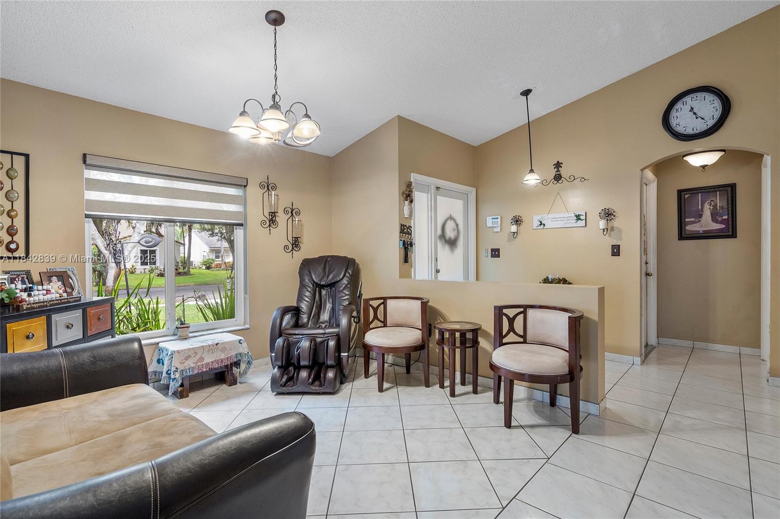 FLAMINGO ESTATES - Residential