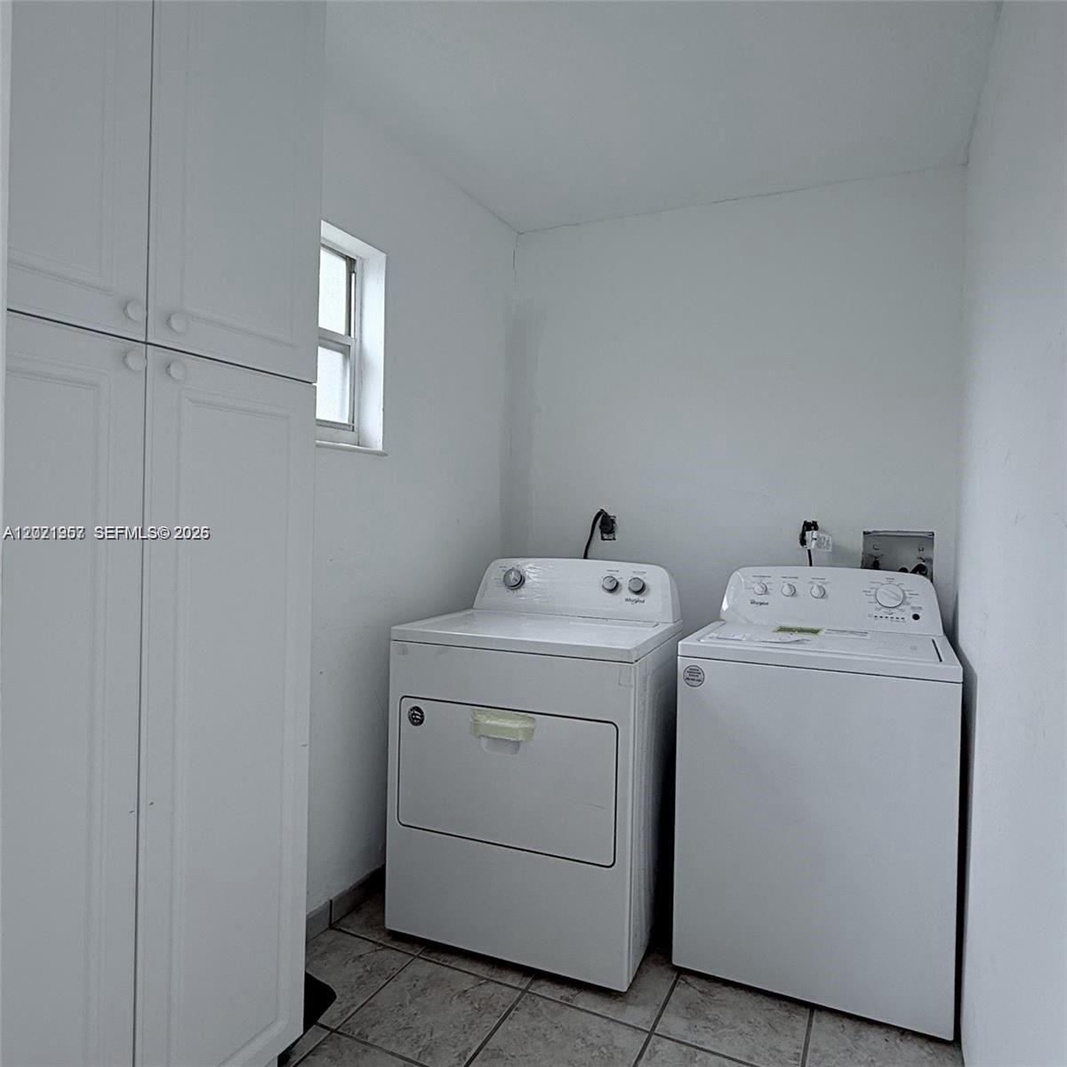 DORAL PK CO CLUB VILLAS C - Residential Lease