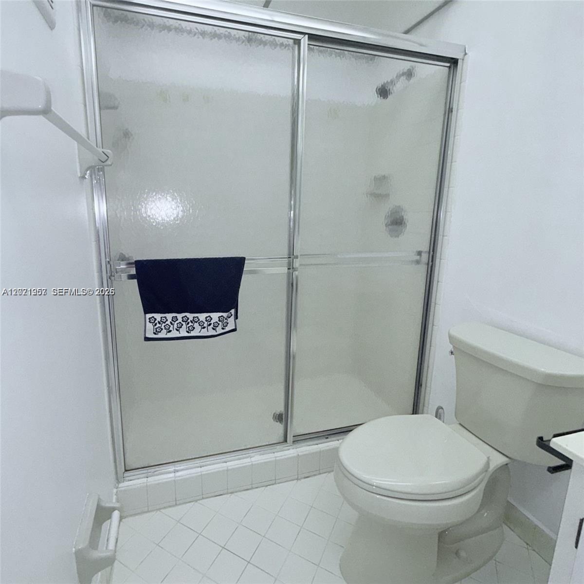 DORAL PK CO CLUB VILLAS C - Residential Lease
