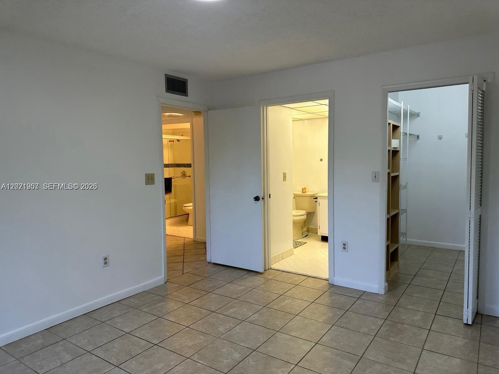 DORAL PK CO CLUB VILLAS C - Residential Lease