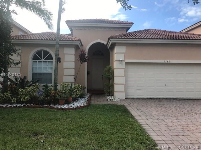 PORTOFINO LAKES - Residential Lease