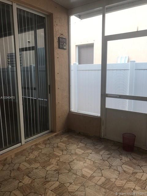 PORTOFINO LAKES - Residential Lease