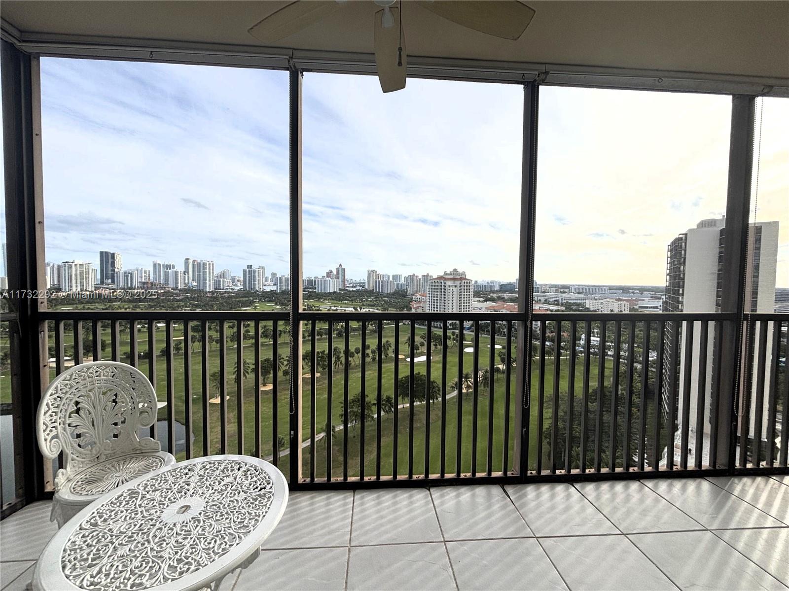 20379 W Country Club Dr 2135, Aventura, Miami-Dade County, Florida - 1 Bedrooms  
2 Bathrooms - 