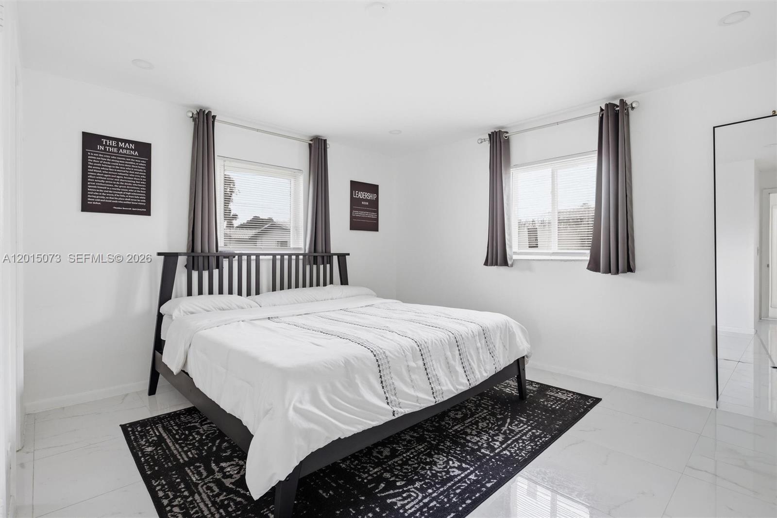 LAUDERDALE WEST 3 SEC - Residential