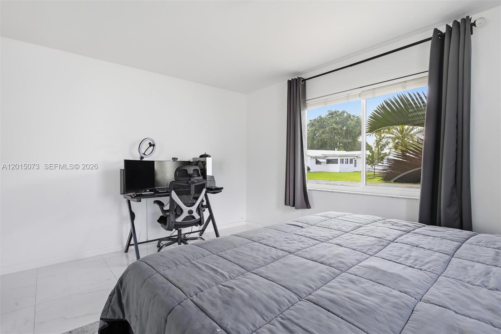 LAUDERDALE WEST 3 SEC - Residential