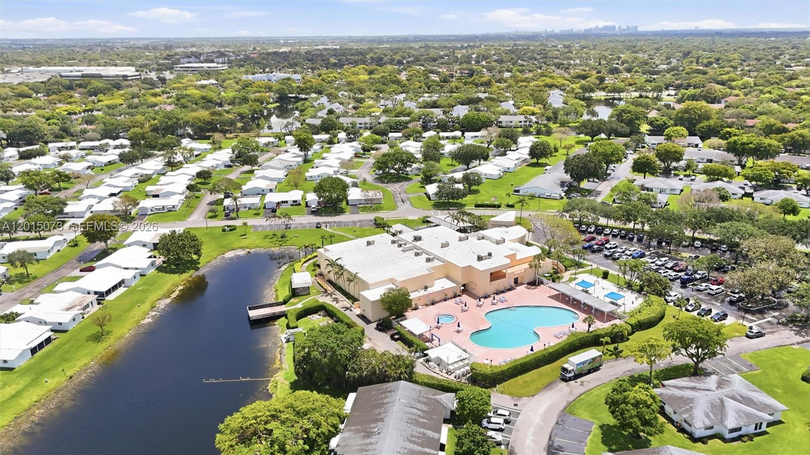 LAUDERDALE WEST 3 SEC - Residential
