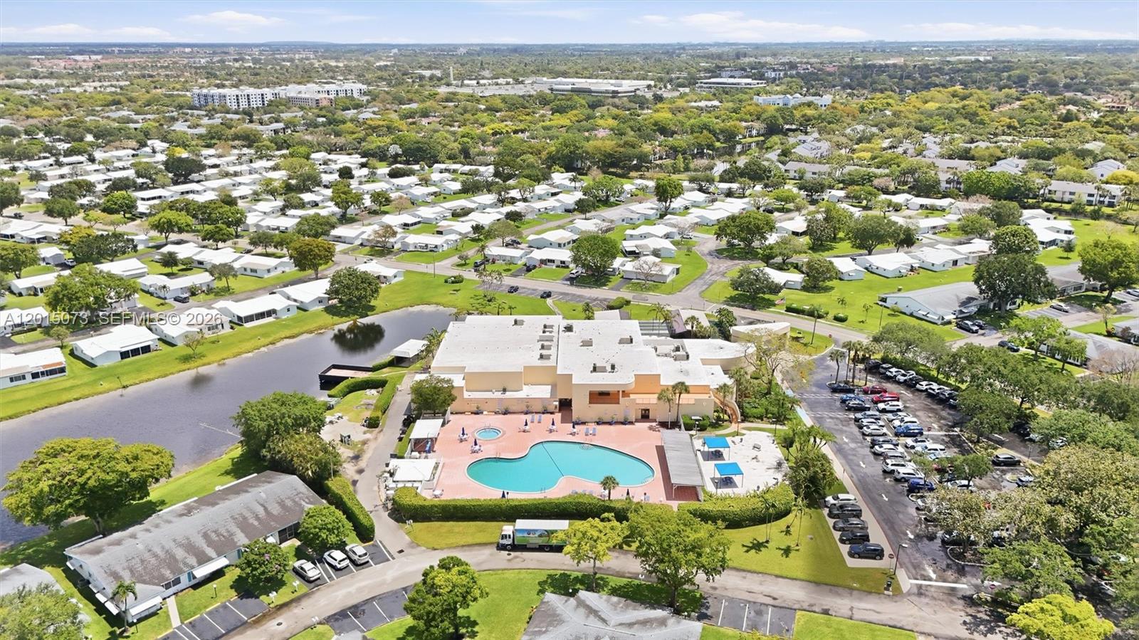 LAUDERDALE WEST 3 SEC - Residential