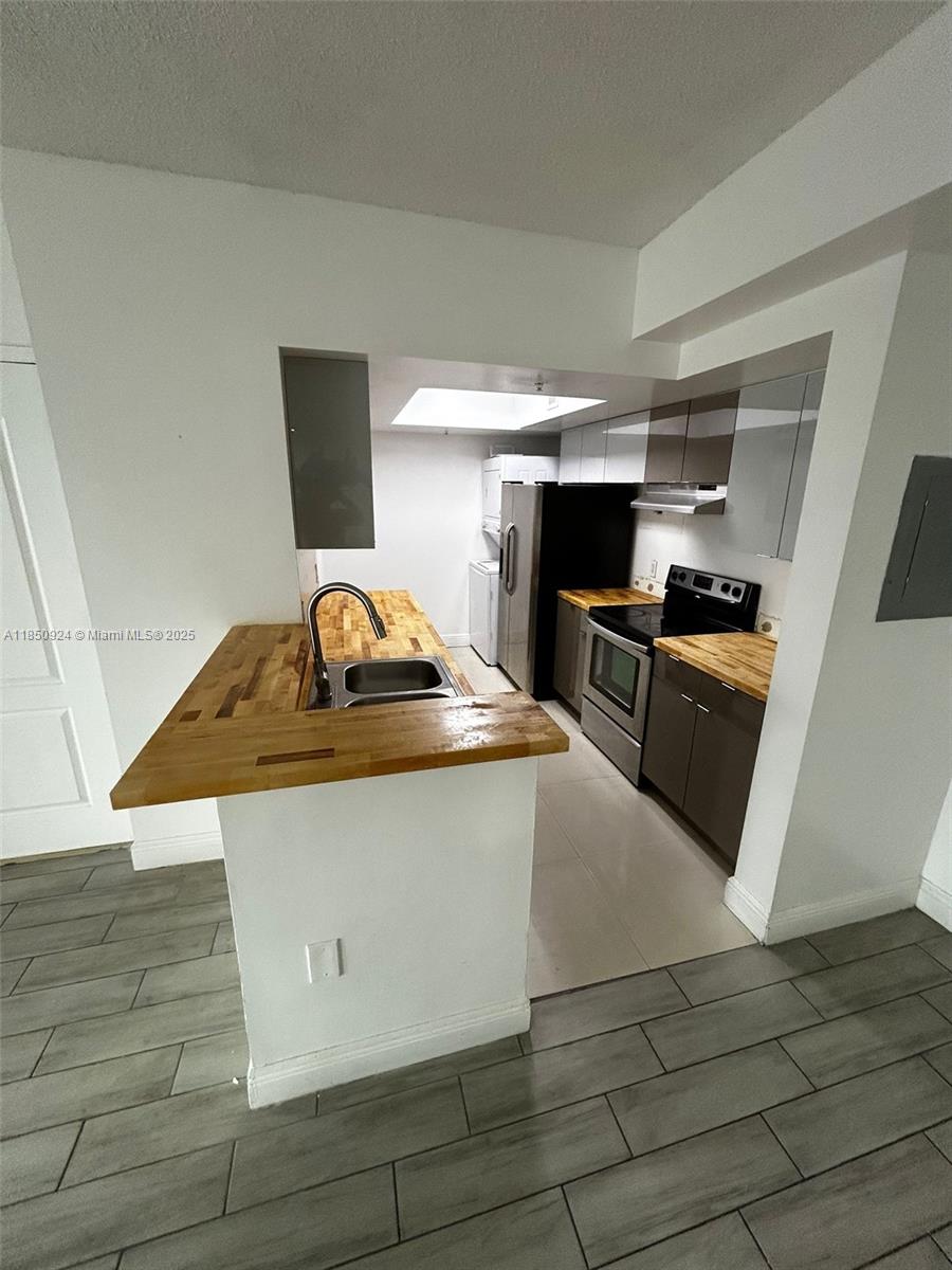 BLUE LAGOON CONDO - Residential Lease