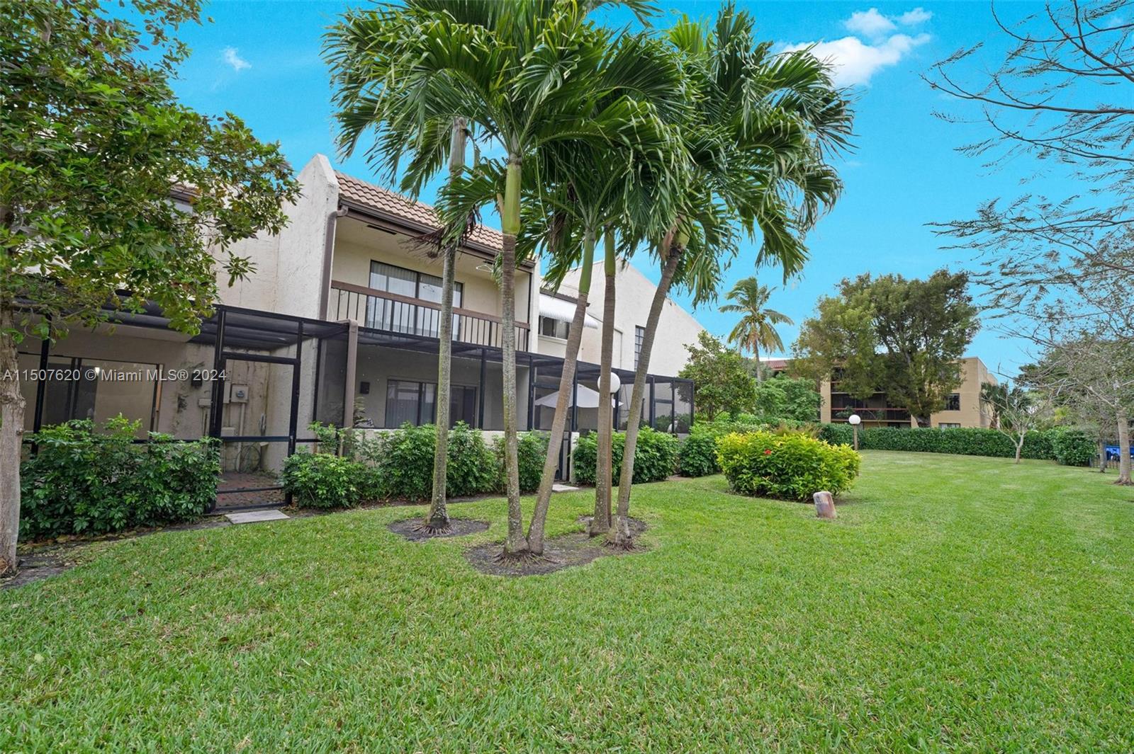 VIZCAYA GARDENS CONDOMINI - Residential