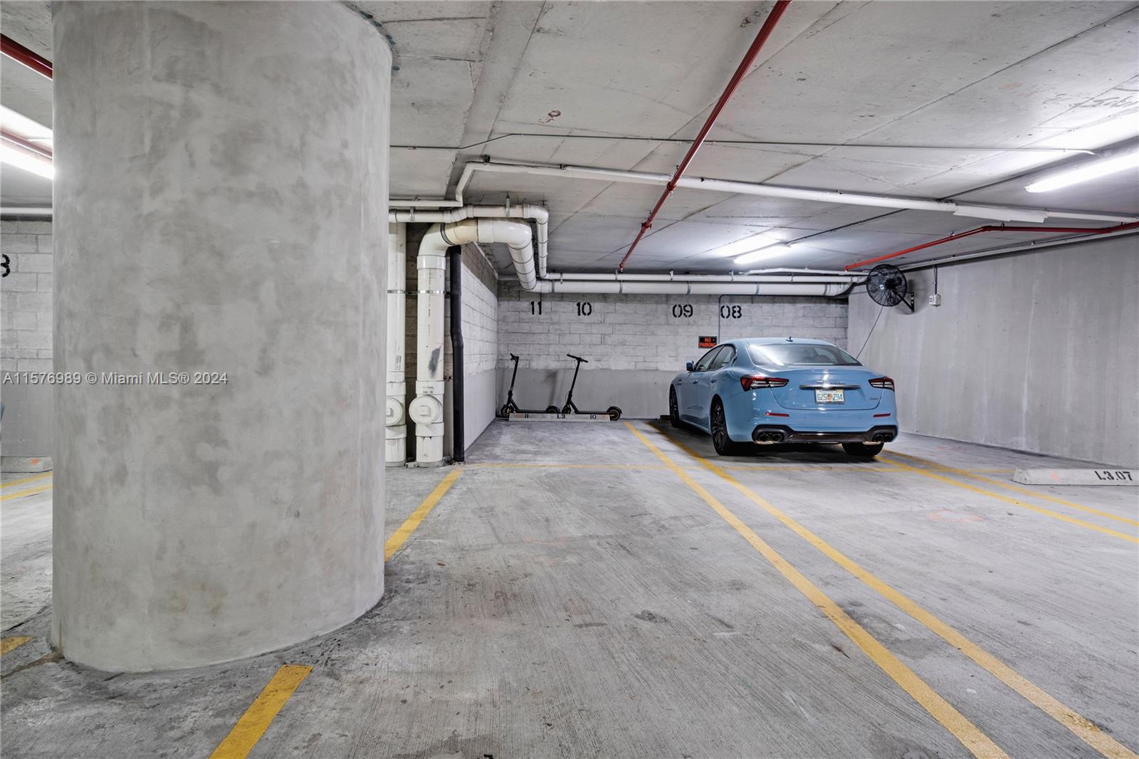 ARIA ON THE BAY CONDO - Residential