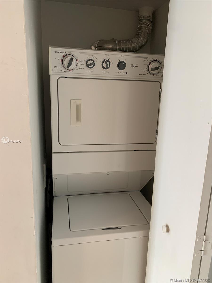 ICONBRICKELL CONDO NO 1 - Residential Lease