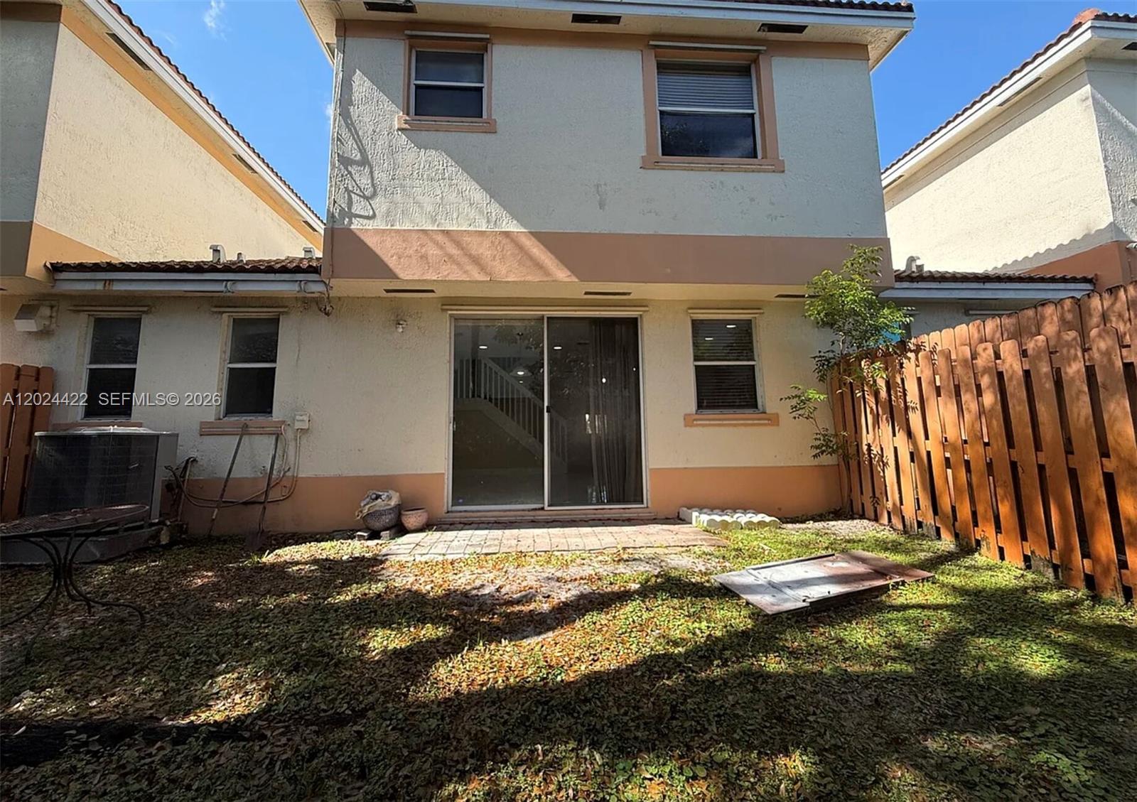 HIDDEN COVE CONDO - Residential Lease
