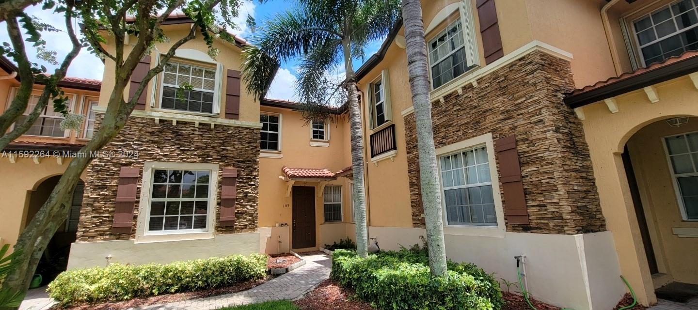 Beautiful 3 Bedroom, 3 Full Bath, Townhouse with Lake view. One Bedroom first floor. All Bedrooms have carpet, other areas are tiled floors. New Washer, Dryer. New AC Unit. This property is in a gated community with fantastic amenities, Gym room, BBQ area, Clubhouse with 2 Pools. Very Centric, close to Baptist Hospital, The Turnpike, Shops, Restaurants, etc. Must see! Hurry won't last! ***SELLER VERY MOTIVATED! SELLER WILL CONTRIBUTE $5,000 TOWARDS BUYER'S CLOSING COSTS***