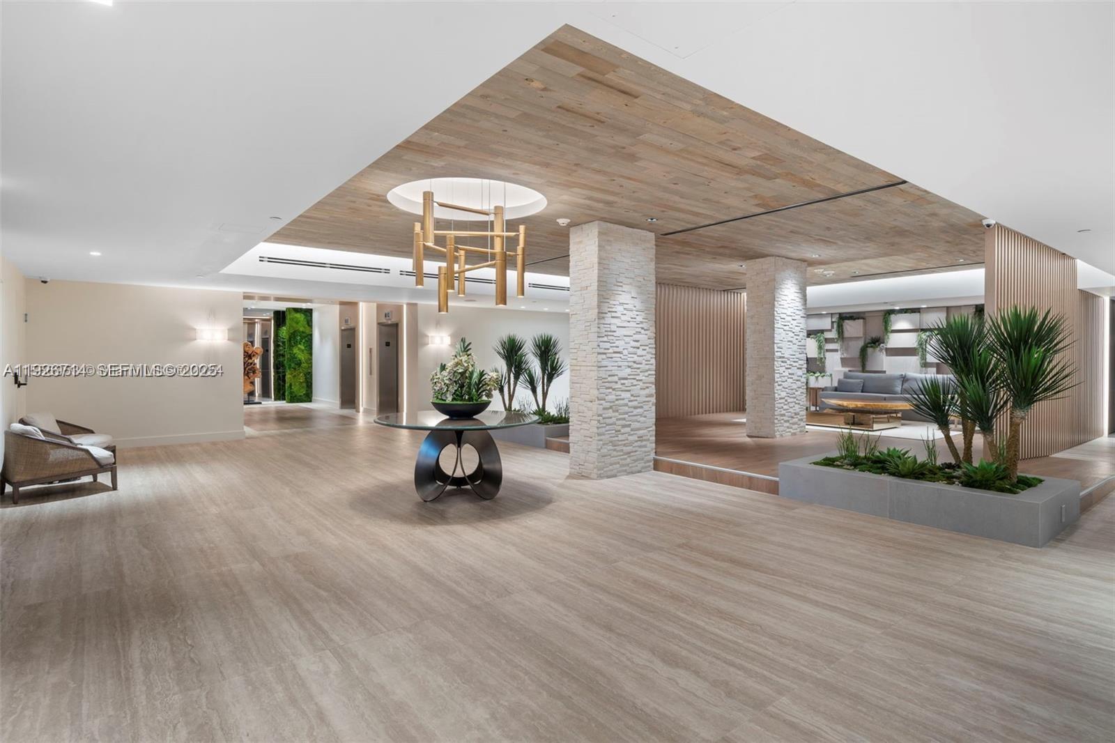 RONEY PALACE CONDO - Residential