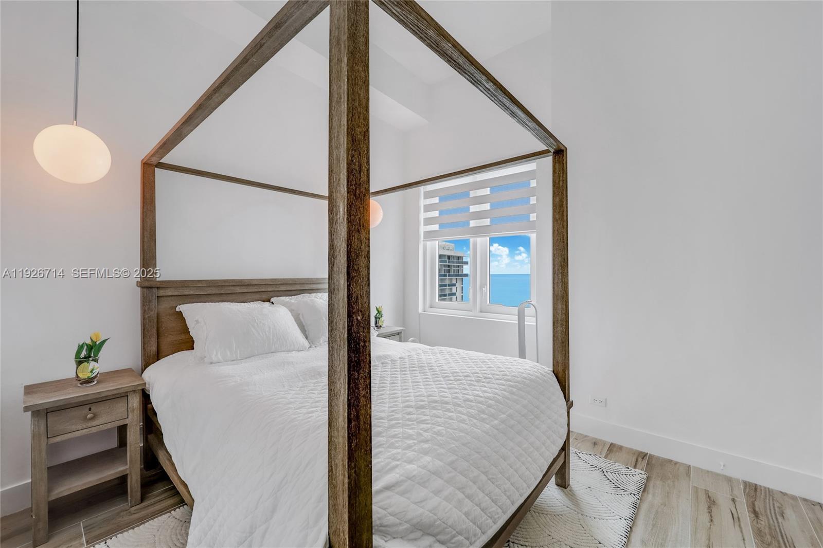 RONEY PALACE CONDO - Residential