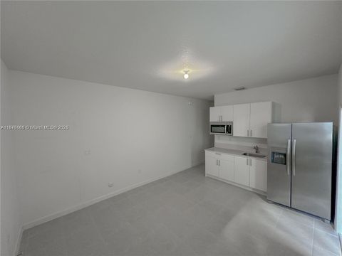 14804 SW 162nd St Miami FL 33187