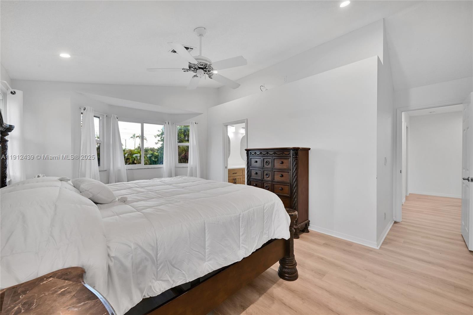 HOLIDAY SPRINGS EAST - Residential