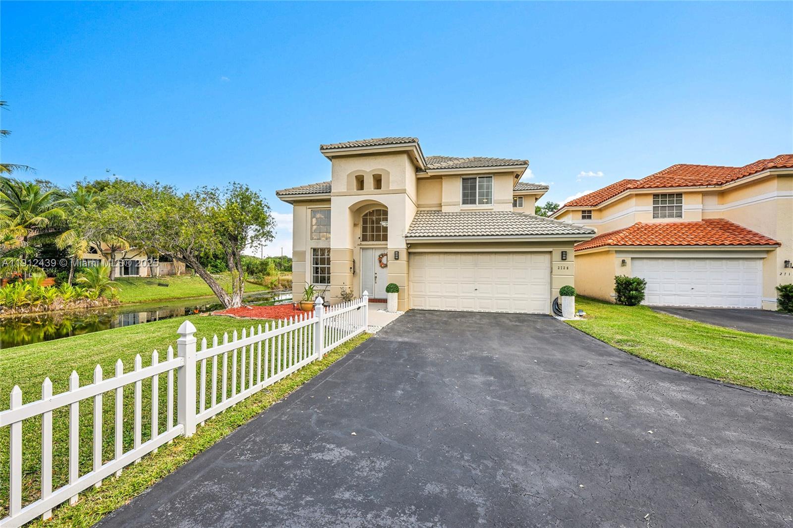 HOLIDAY SPRINGS EAST - Residential