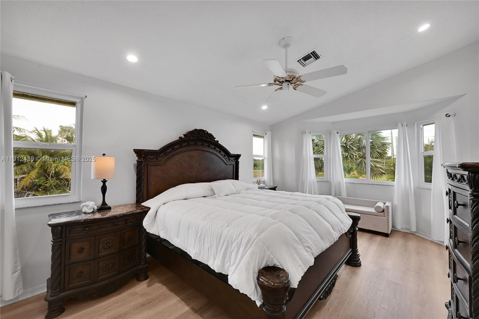 HOLIDAY SPRINGS EAST - Residential