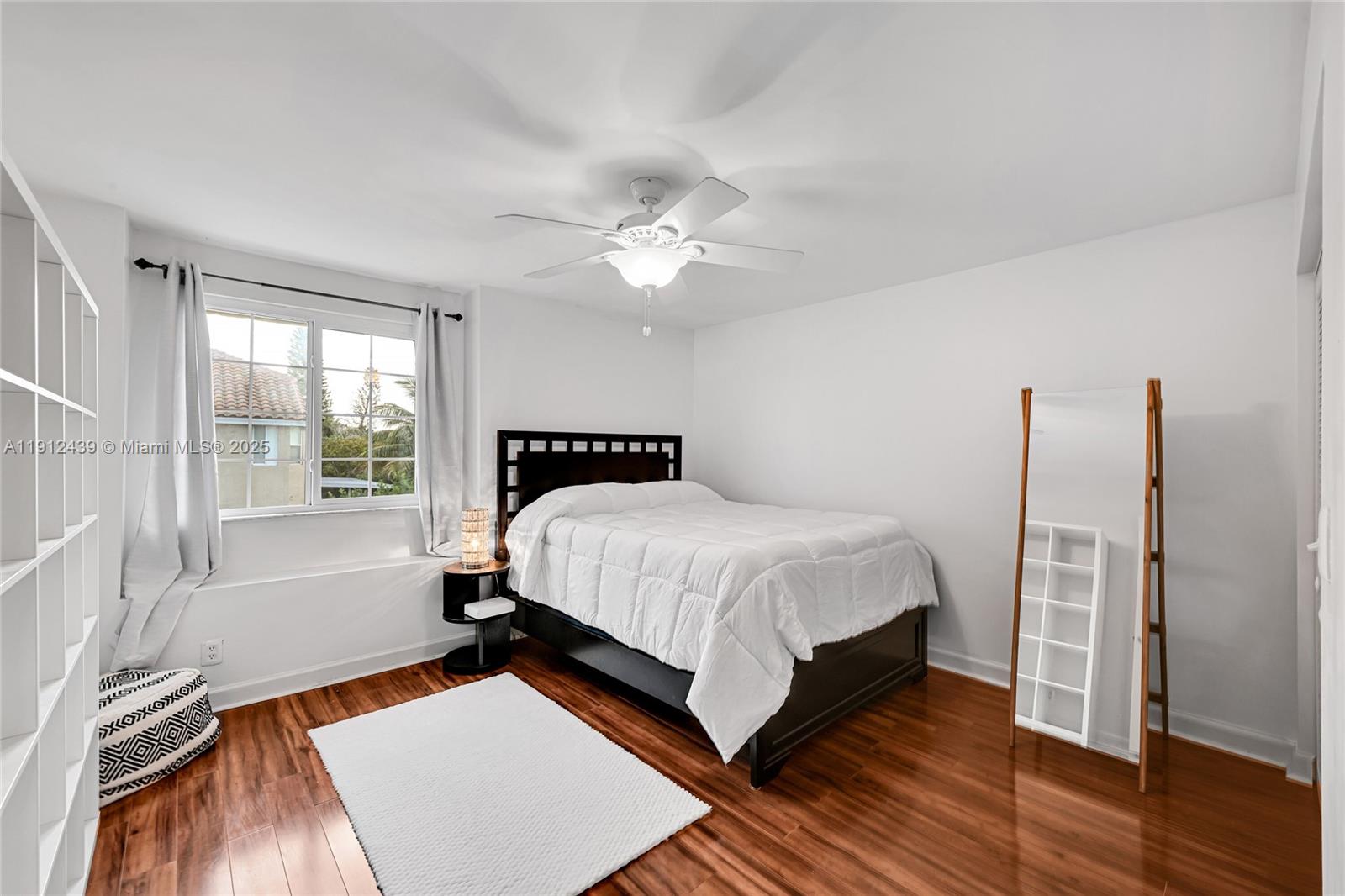 HOLIDAY SPRINGS EAST - Residential