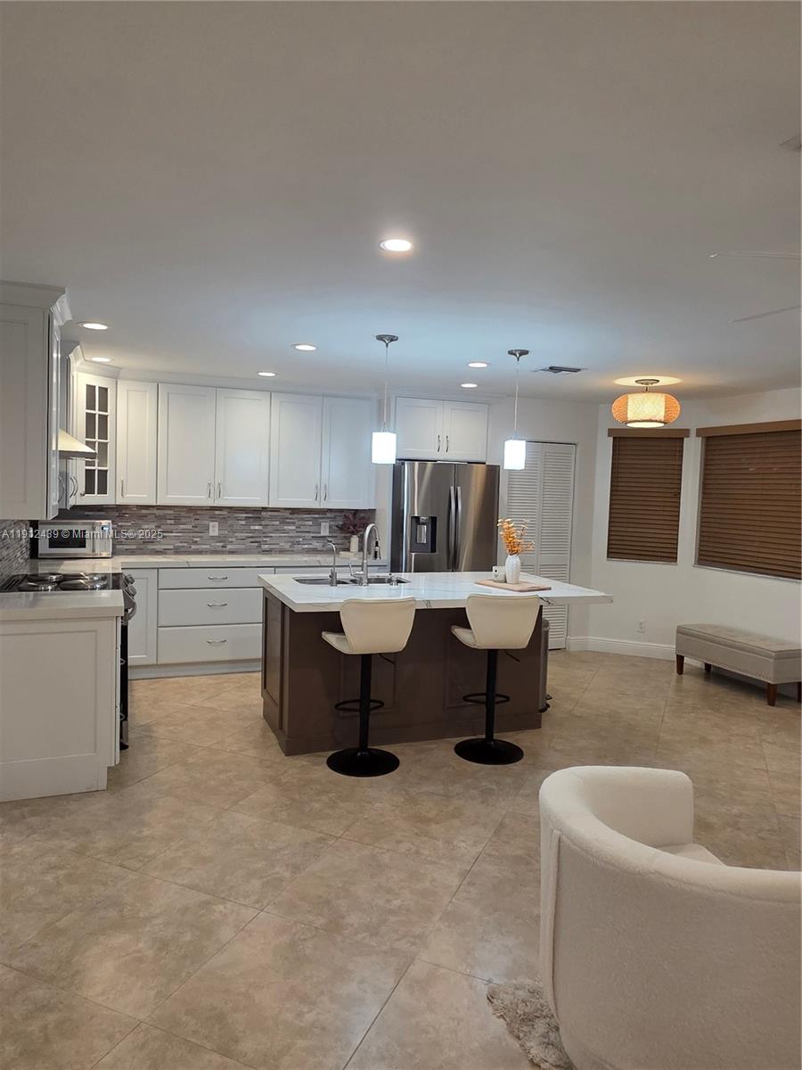 HOLIDAY SPRINGS EAST - Residential