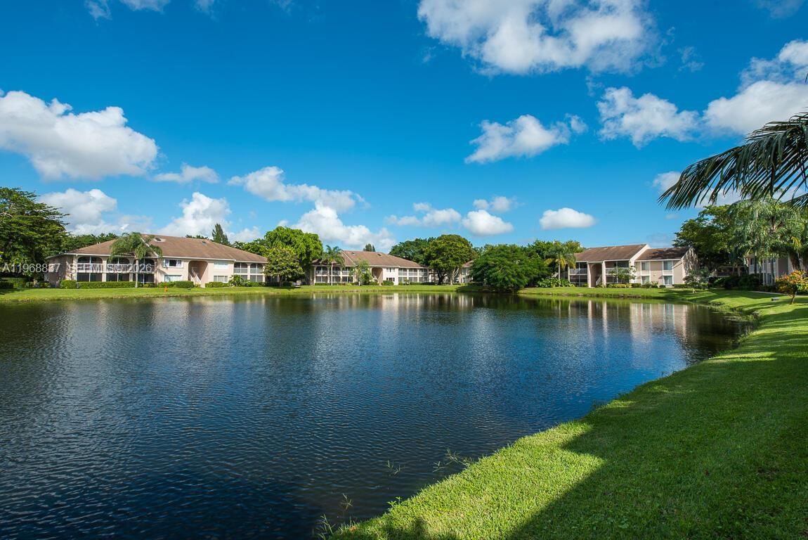 PINE RIDGE AT DELRAY BEAC - Residential