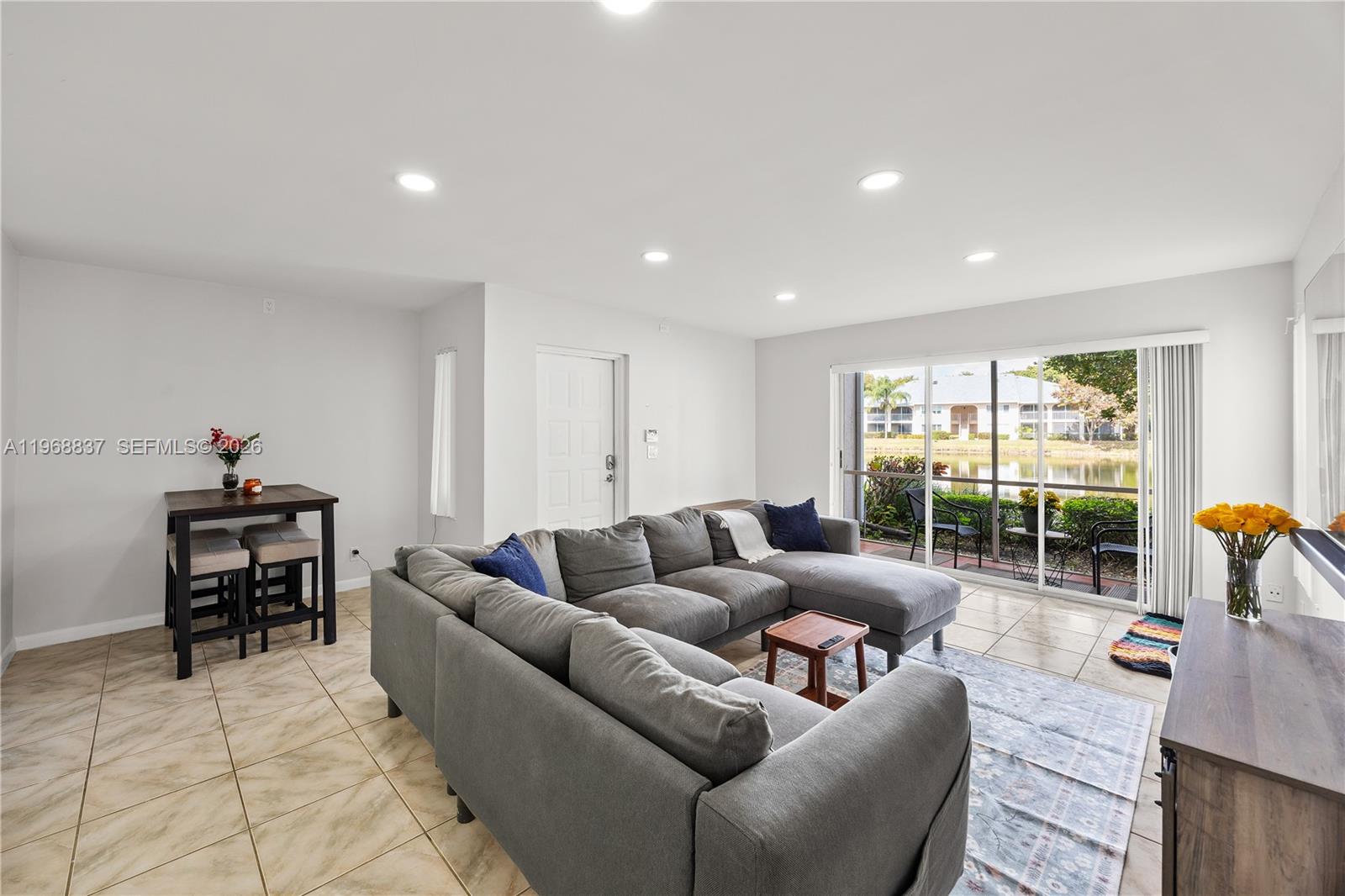 PINE RIDGE AT DELRAY BEAC - Residential