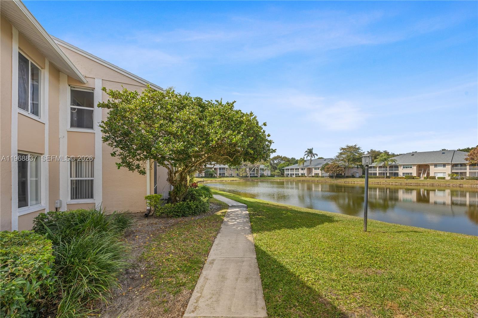 PINE RIDGE AT DELRAY BEAC - Residential