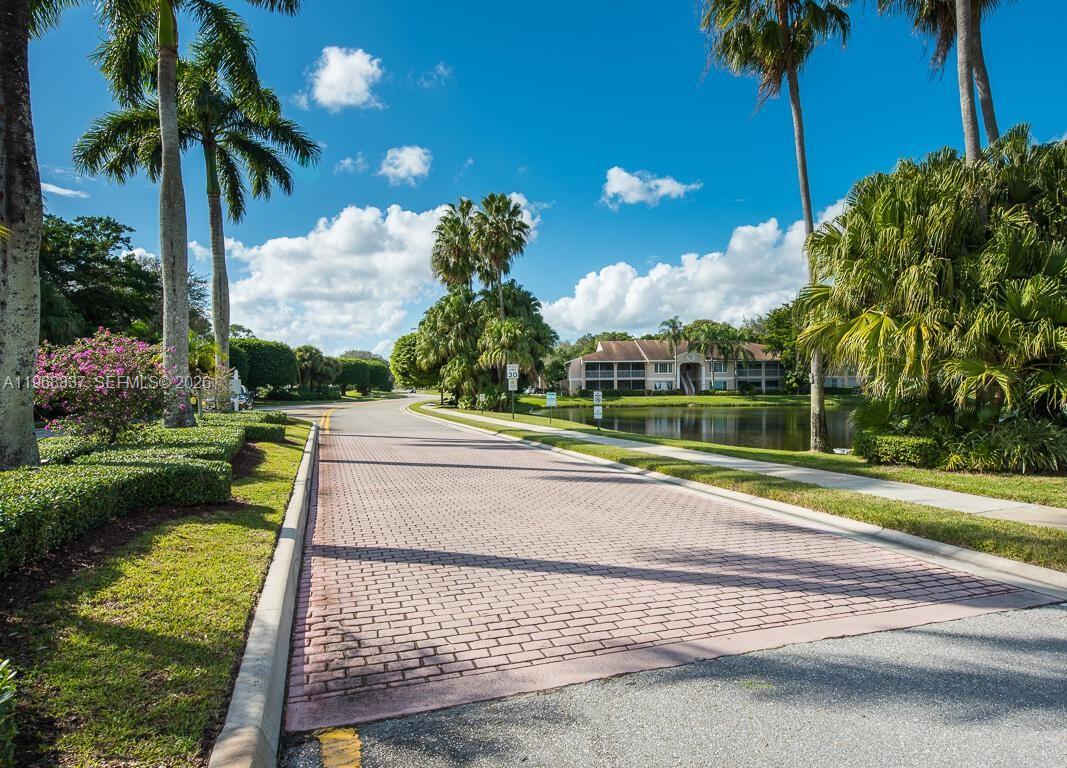 PINE RIDGE AT DELRAY BEAC - Residential