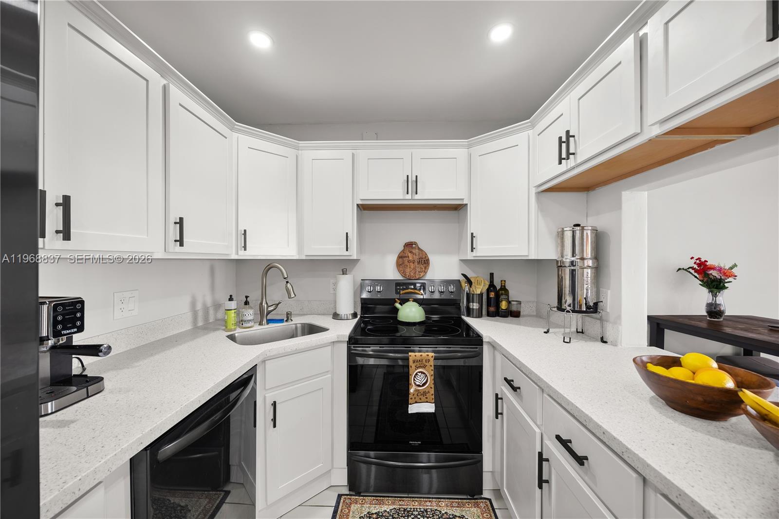 PINE RIDGE AT DELRAY BEAC - Residential