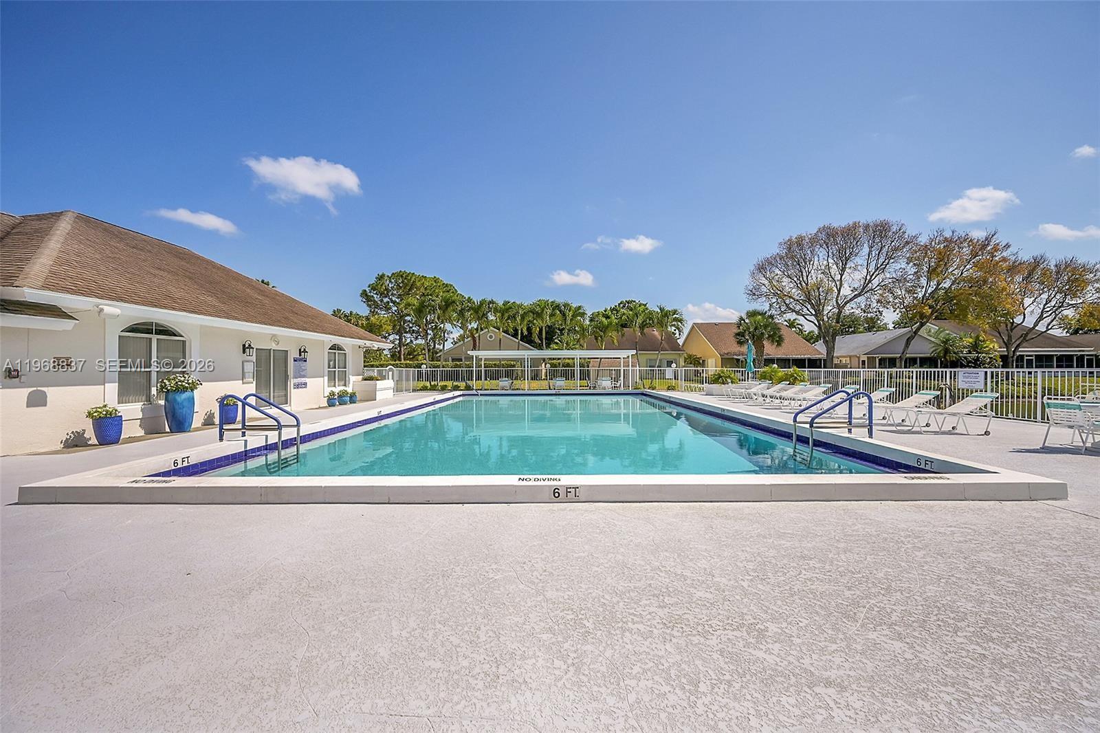 PINE RIDGE AT DELRAY BEAC - Residential
