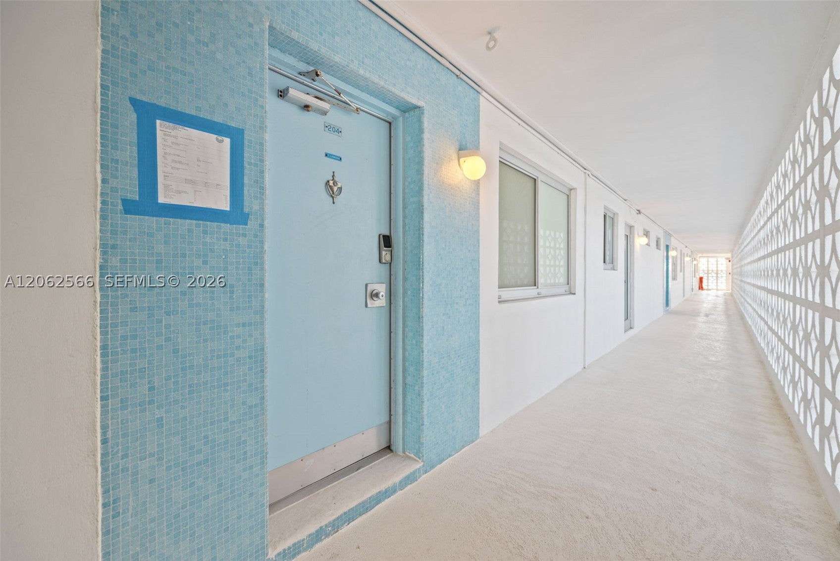9101 E Bay Harbor Dr 204