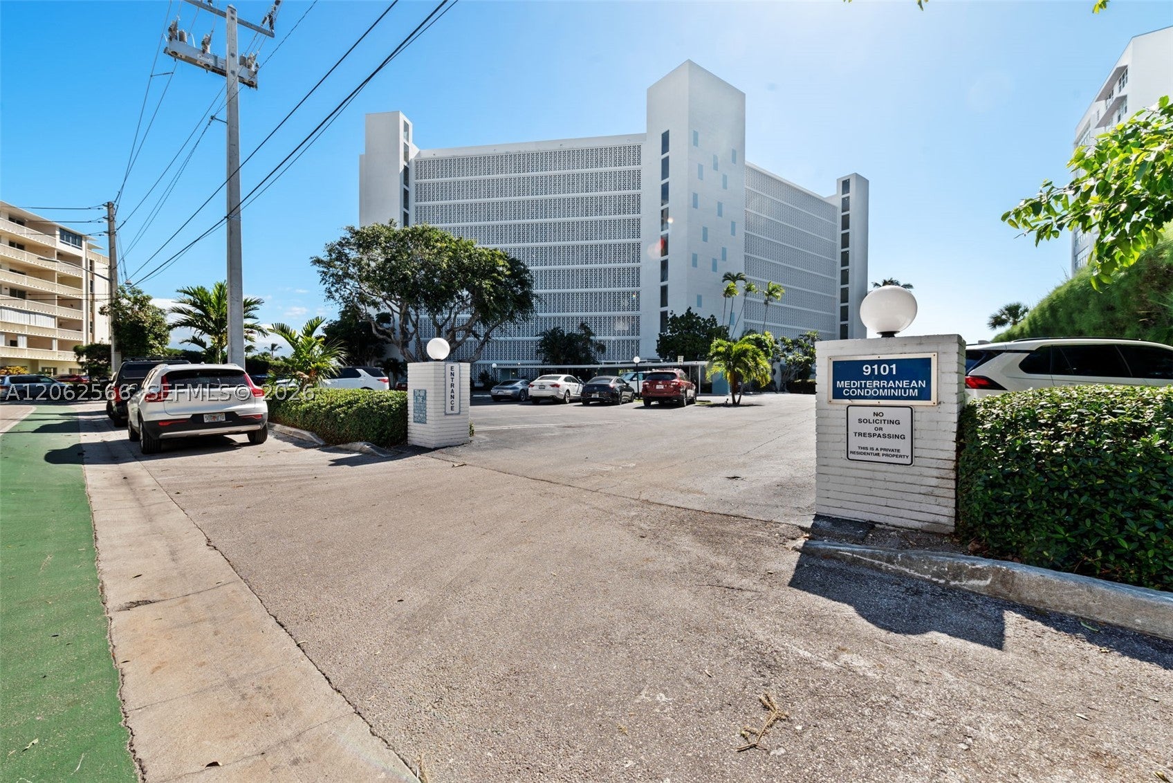 9101 E Bay Harbor Dr 204