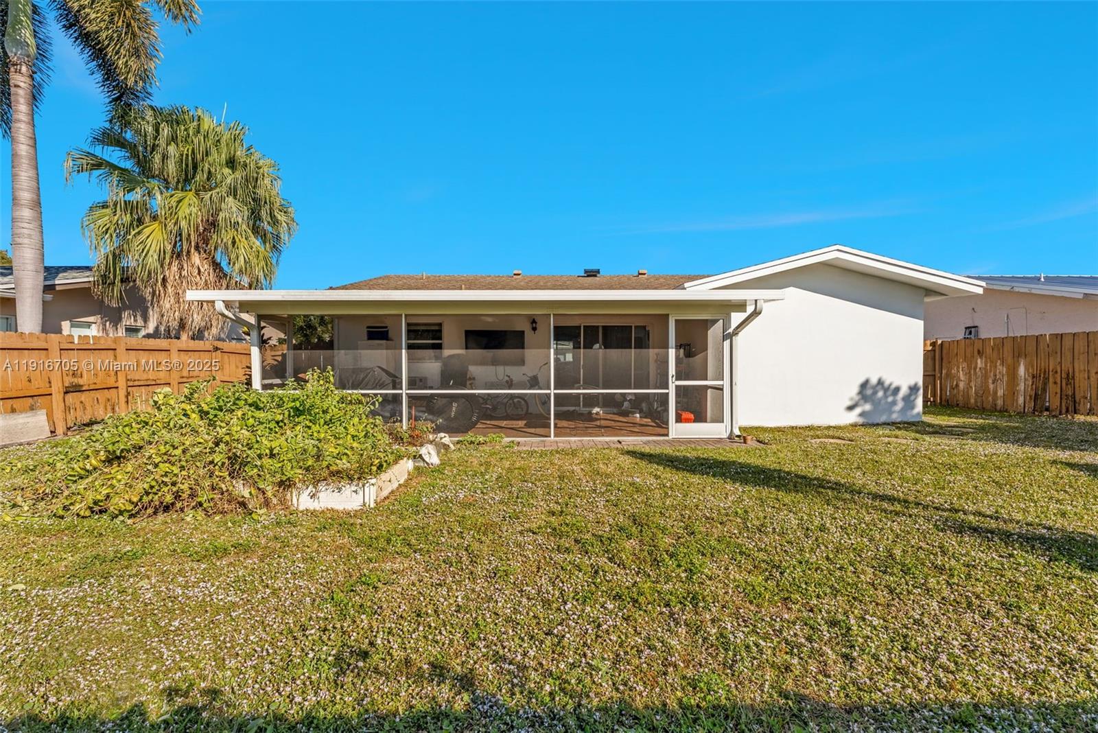 PALM-AIRE VILLAGE 2ND SEC - Residential