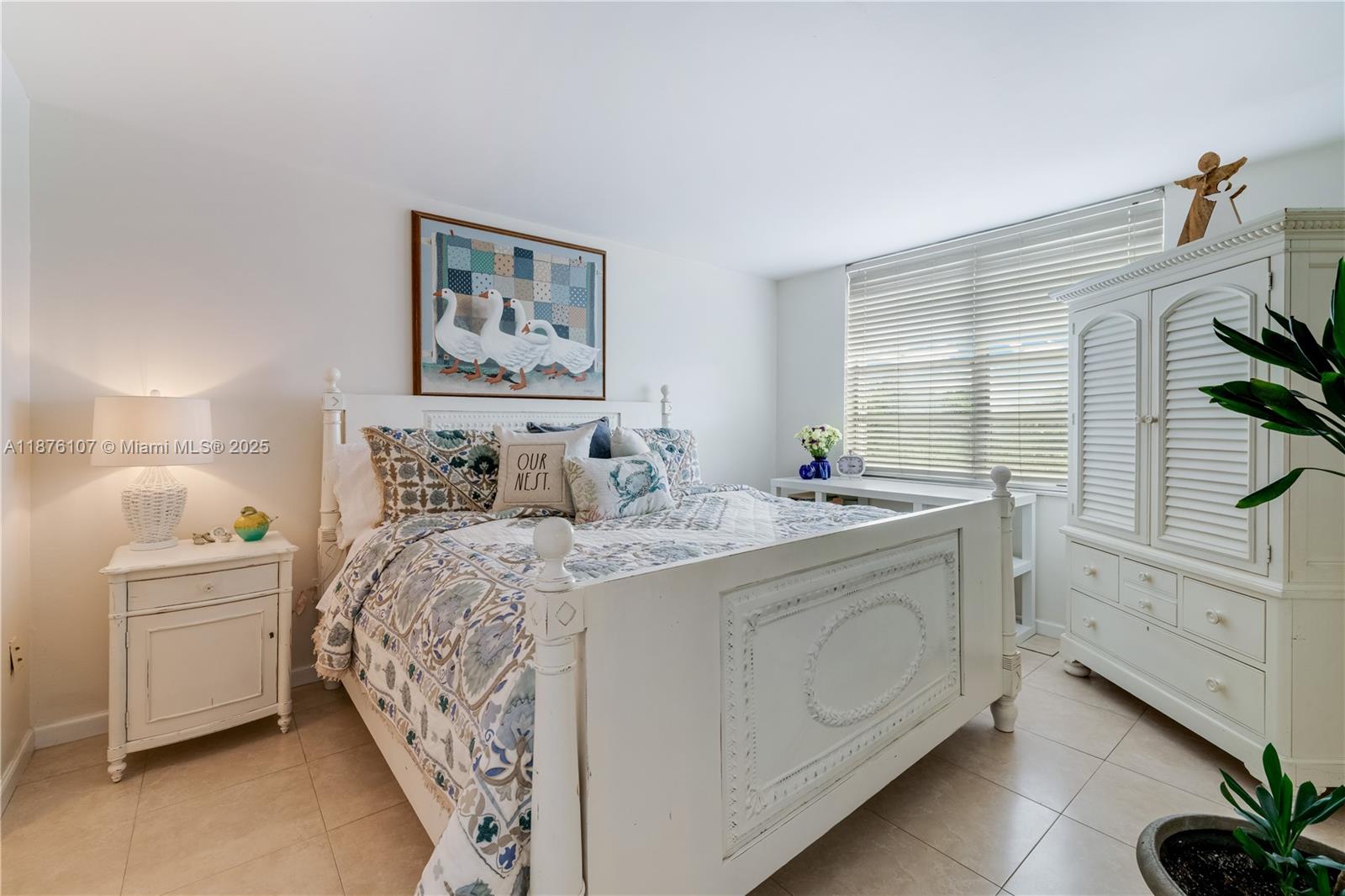 VILLAGE AT THE FALLS COND - Residential