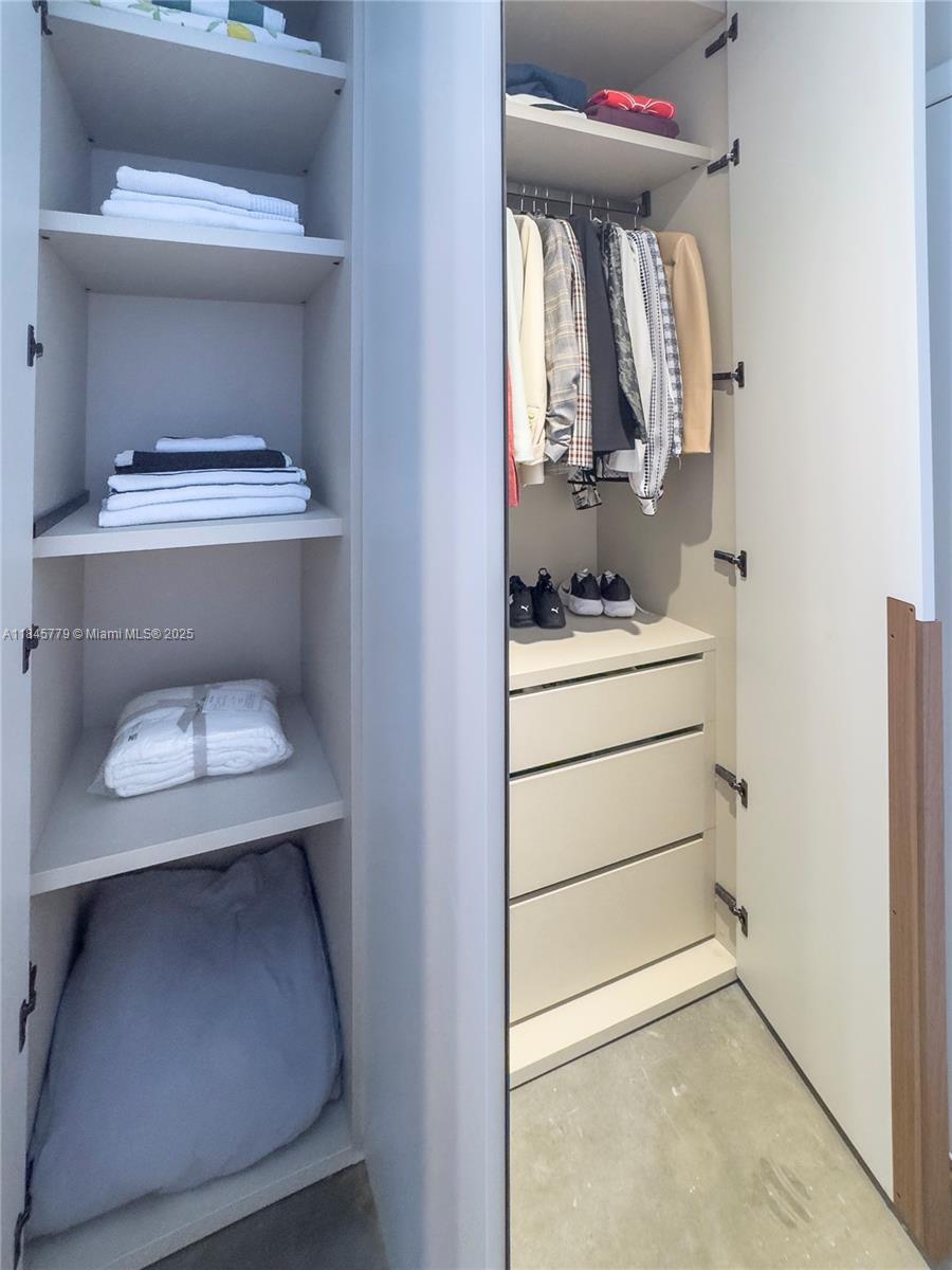 Centro Condo - Residential