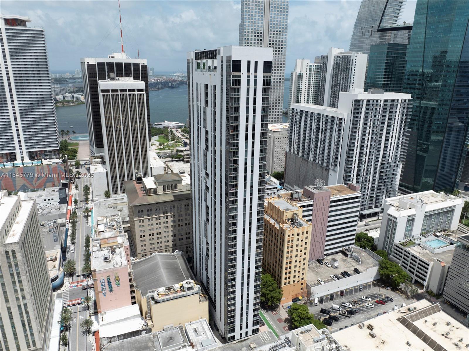 Centro Condo - Residential