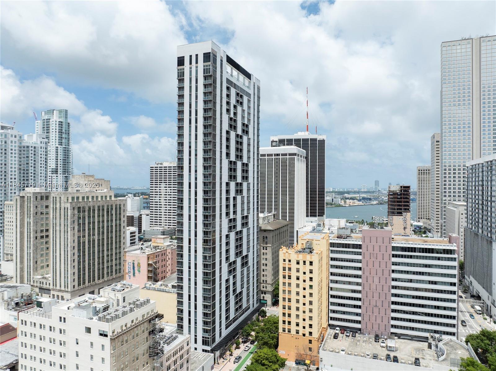 Centro Condo - Residential