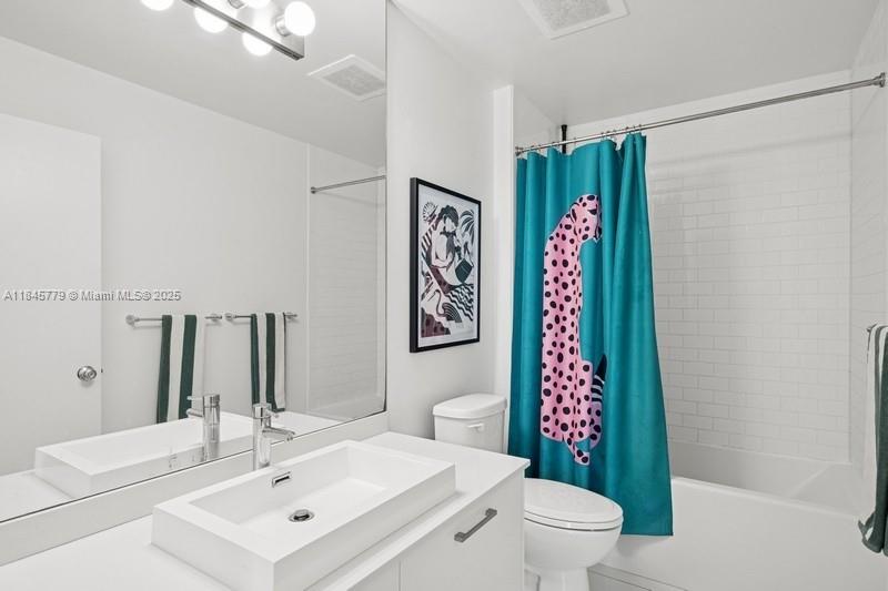 Centro Condo - Residential