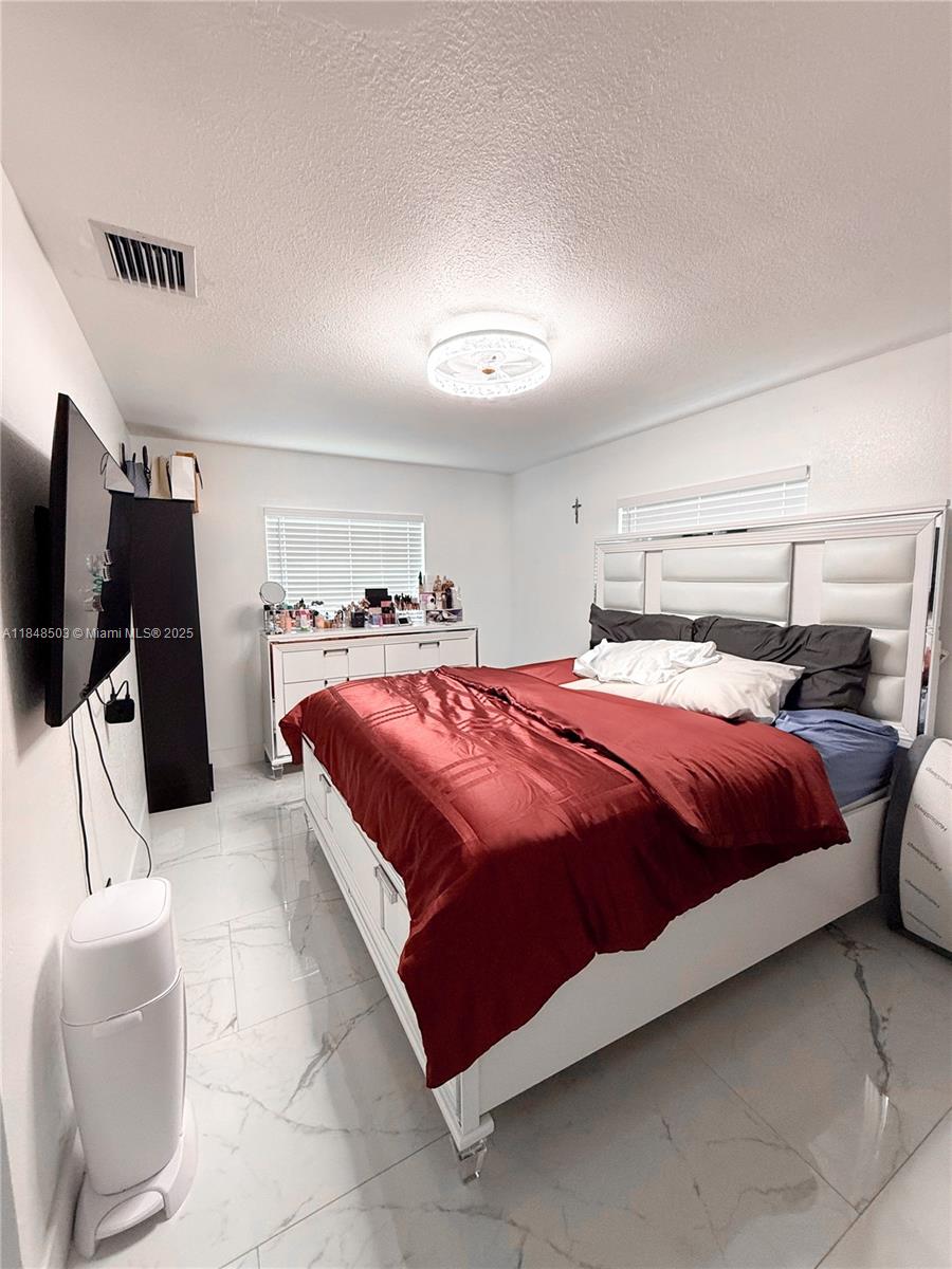 GREENACRES - Residential