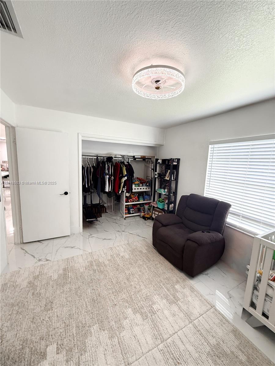 GREENACRES - Residential