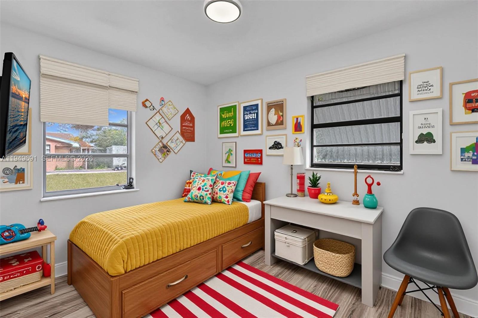 LAUDERDALE MANOR HOMESITE - Residential